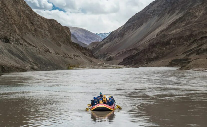Брахмапутра река рафтинг. Река Нарын рафтинг. UT Ladakh. 1962 Ладакх.