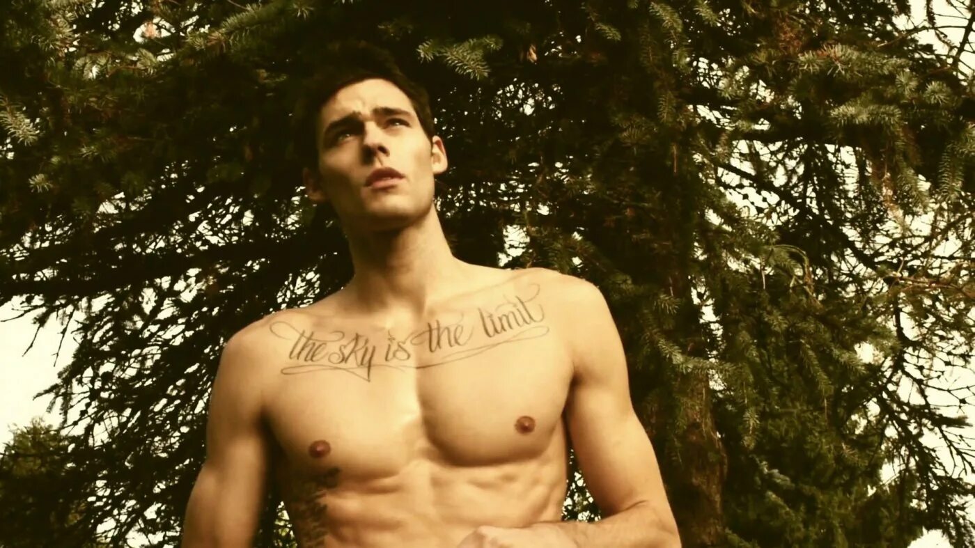 Call me hast. Холден ноуэлл. холден новелл call me maybe. call me maybe актеры. carly rae jepsen - call me maybe актер.