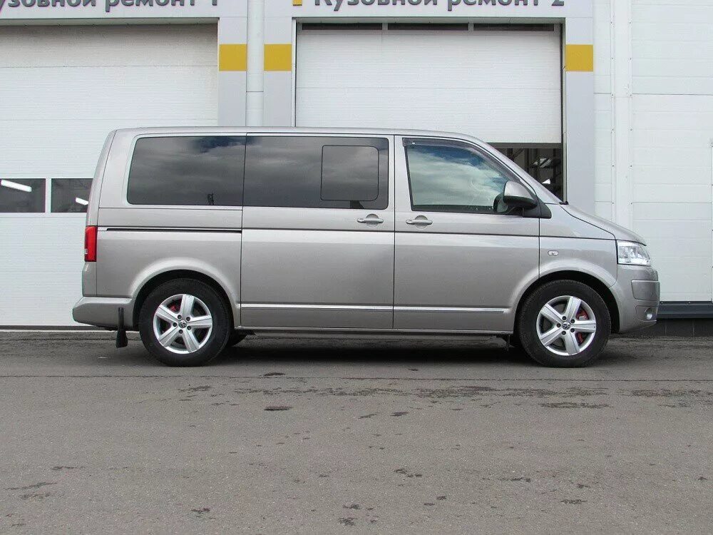 фольксваген мультивен 2010 года. Volkswagen t5 2010. фольксваген мультивен 2010 года. минивэн volkswagen t5 2010. фольксваген мультивен 2010 года.