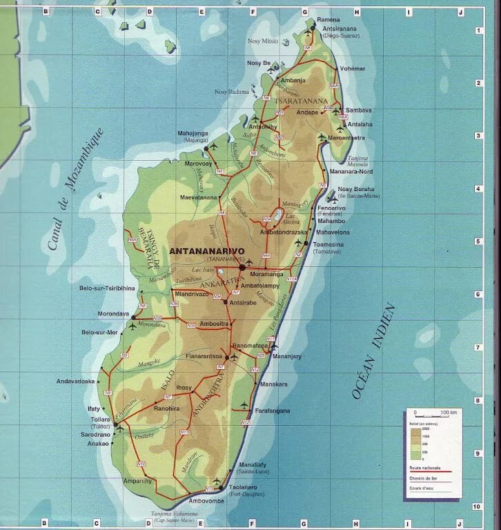 Остров Мадагаскар на физической карте. Остров Мадагаскар на карте. Остров Мадагаскар на контурной карте. Мадагаскар географическое положение на карте.