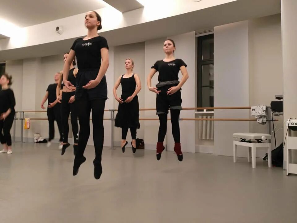 Музыкальный колледж искусств норильск. Музыкальная школа норильск богдана хмельницкого. Норильск колледж искусств богдана хмельницкого 17а. Колледж искусств норильск. Норильск колледж искусств богдана хмельницкого 17а.