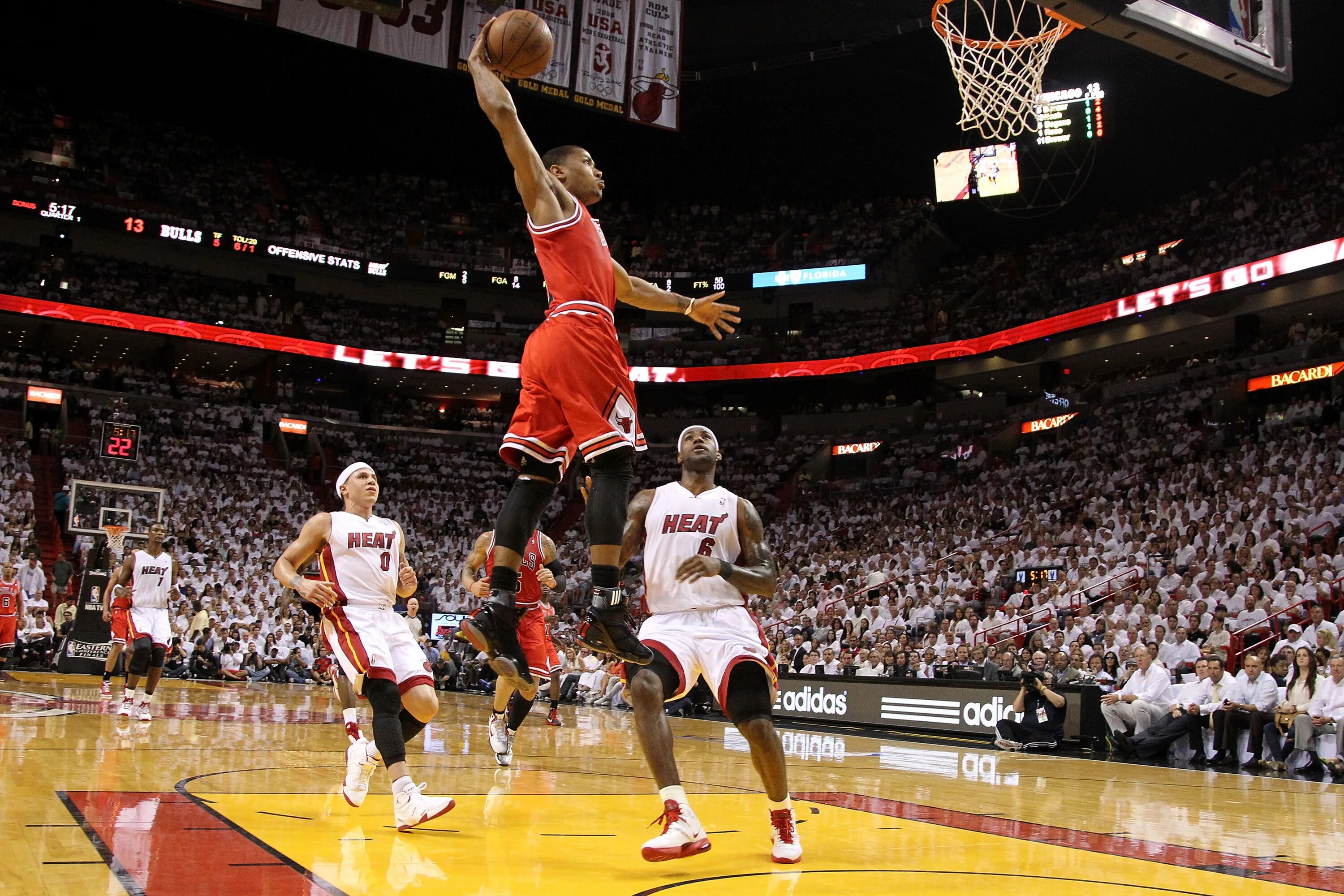 Derrick Rose Dunk. Деррик Роуз баскетболист. Derrick Rose данк. Derrick Rose 2011 Dunk. Up their game