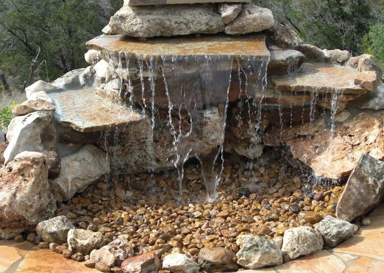 Фонтан уличный водопад Каскад. Каскад искусственный водопад. Фонтаны с каменным каскадом. Фонтан из камня.