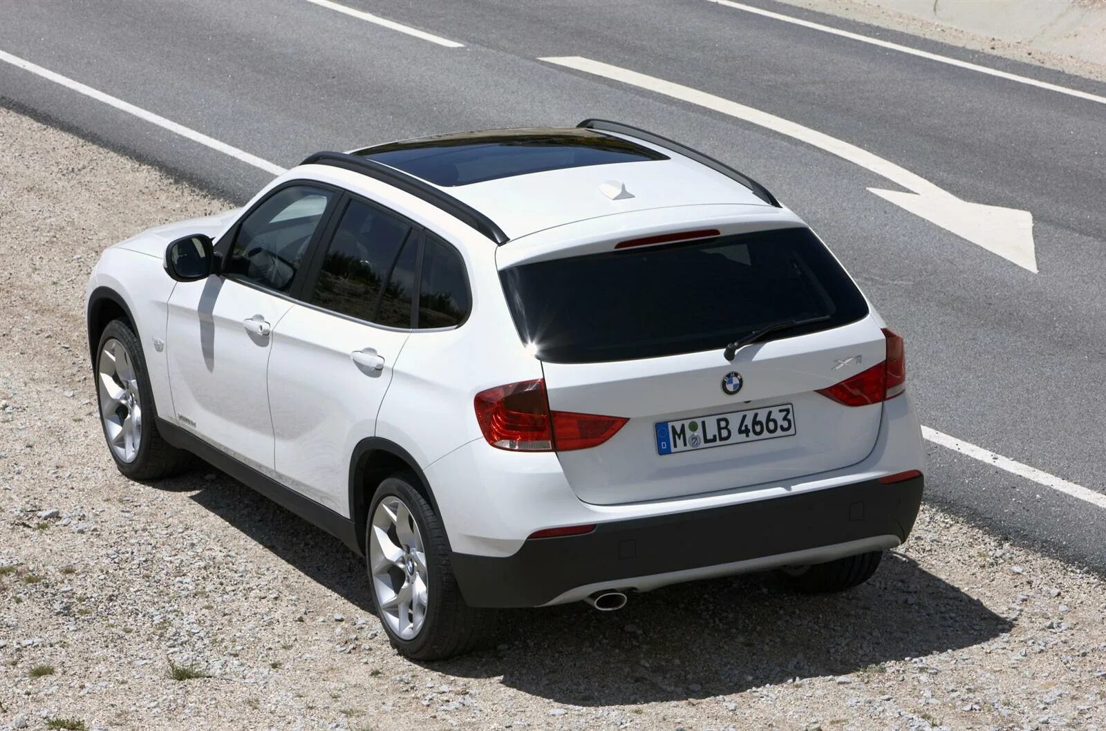 2010 х 1 1