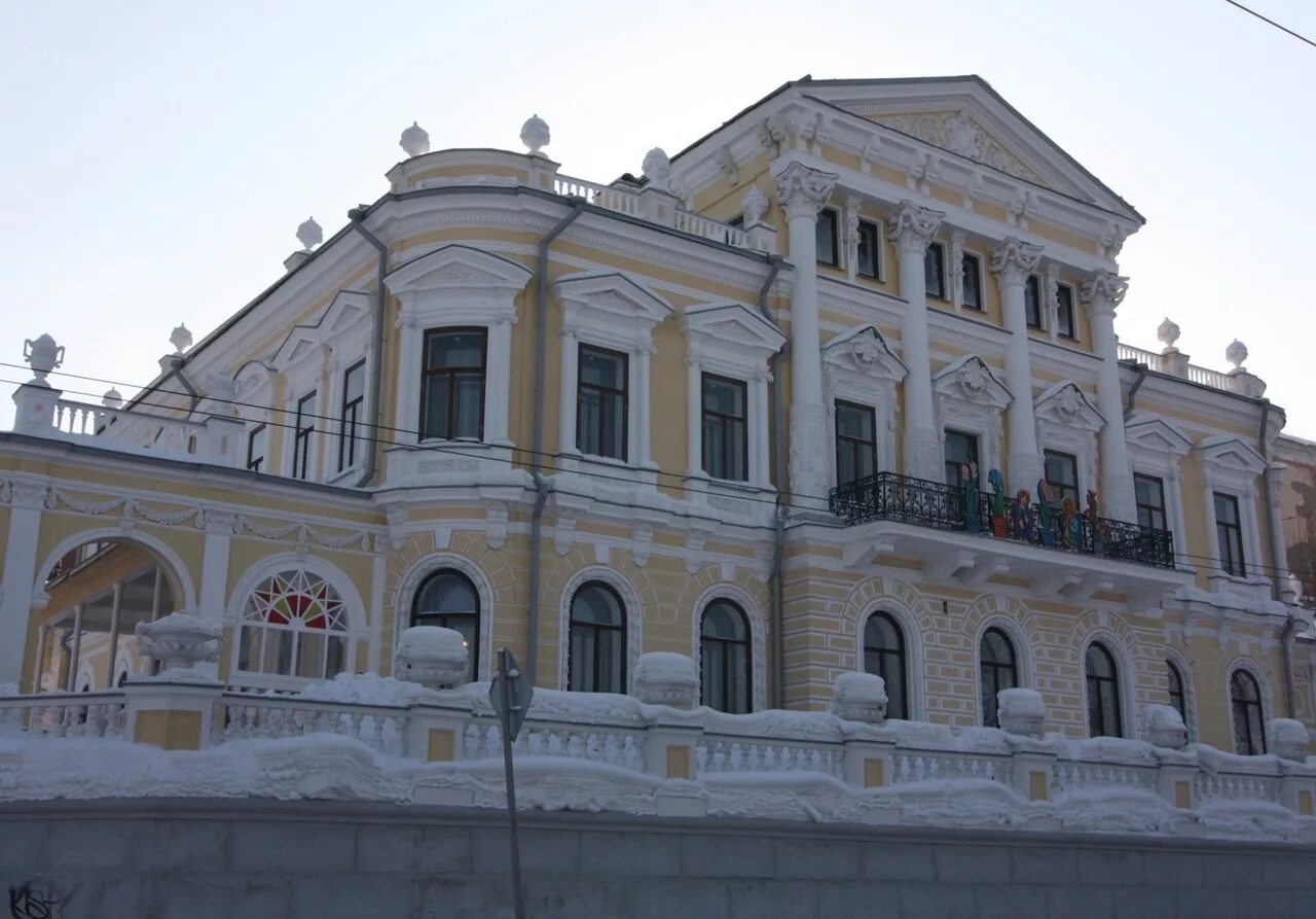 Дом мешковых пермь. Дом мешкова (краеведческий музей). Пермский краеведческий музей дом мешкова. Дом мешкова пермский краеведческий музей пермь. Пермь монастырская улица 11 дом мешкова.