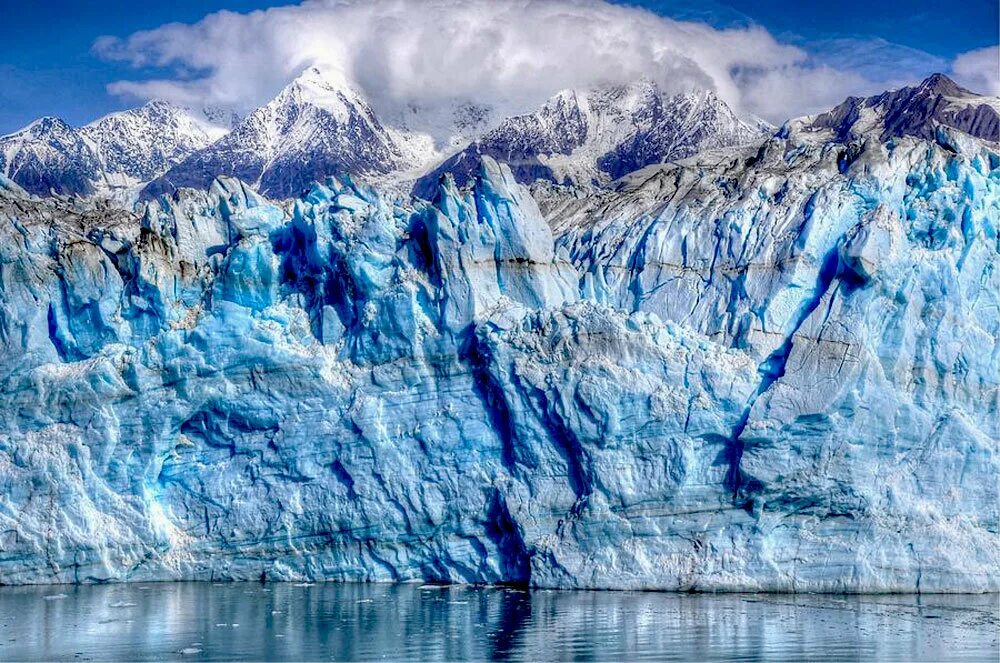 Самый большой горный ледник в мире. Ледник Хаббард Аляска. Горный ледник Хаббард. Аляска горы св. Ильи. Ледники Северной Америки.