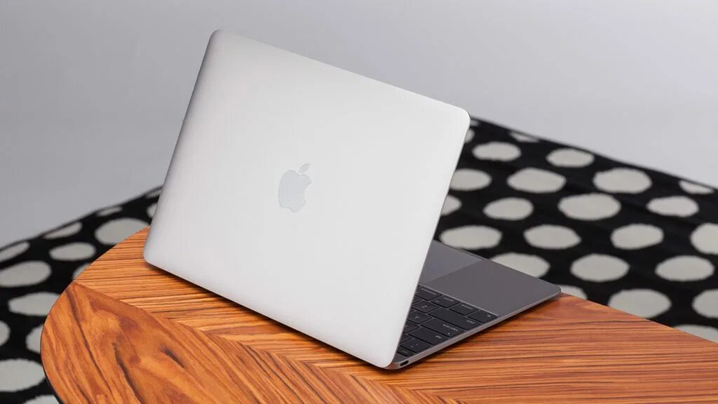 Макбук форум. Макбук эйр 2025. macbook 20 черный. трекпад apple 2015. macbook color 2025.