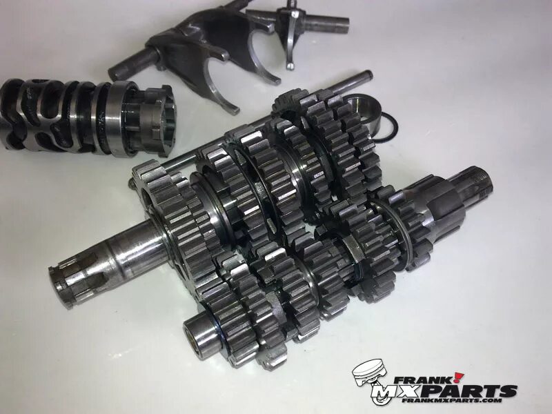 Коробка передач honda cbr 250rr. Коробка мотоцикла honda. Кпп honda shadow. Вал включения передач suzuki gsx. Cb 400 кпп.