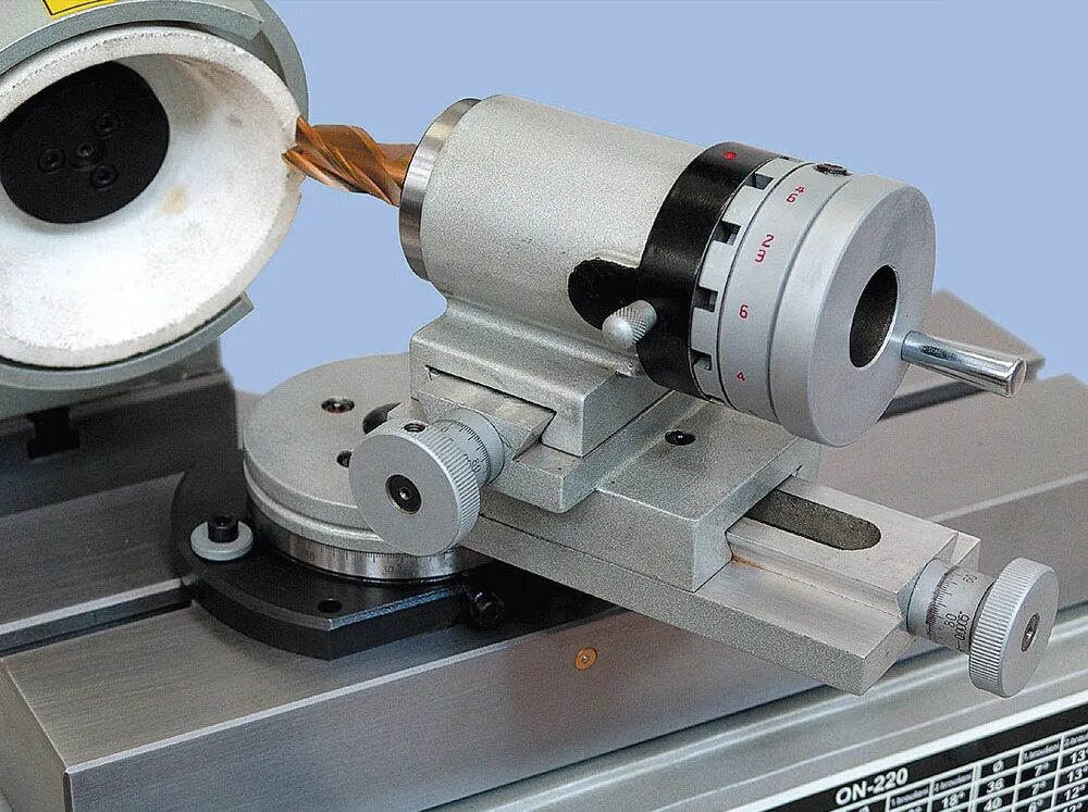 Оснастка для станков по металлу Установка плазменного раскроя KNUTH Plasma-Jet Air Pro 1530 H
