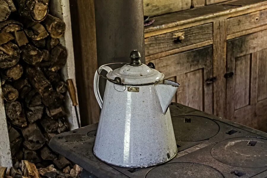 Old coffee. Old coffee pot\. coffee old. old coffee pot made in israel. the coffee pot is rectangular in shape+.