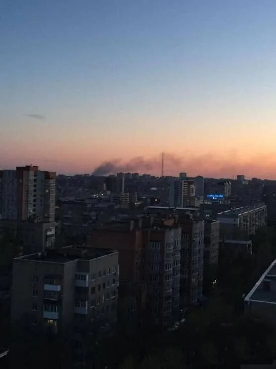 Челябинск дым. Запах Гари Ростов. Пожар в Ростове-на-Дону. Пожар в Уфе сегодня.