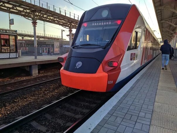 Царицыно метро и мцд. Платформа мцд царицыно. Царицыно жд платформы. Мцд царицыно. Станция мцд царицыно платформа 3.