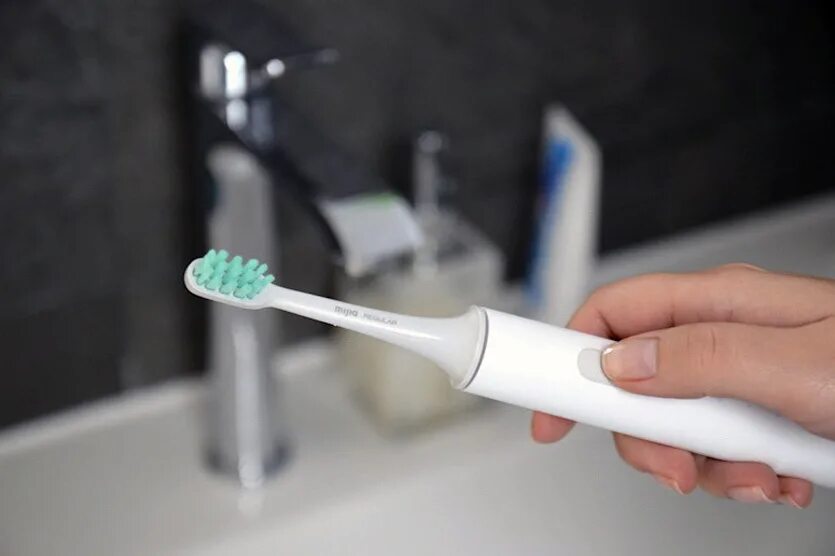 Почему электрическая щетка. Smart Electric Toothbrush t500. Xiaomi Smart Electric Toothbrush t500. Зубная щетка Xiaomi Electric Toothbrush t700. Xiaomi mi Electric Toothbrush t500 белый.