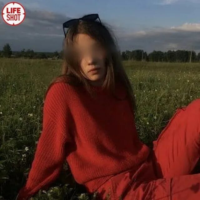 В тамбове 15 летнюю. 15 Летнюю пьяную на крыше. 15 Летние л сбухи.