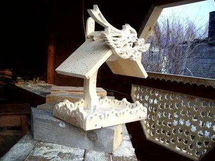Для кормушки ваня выпилил 4
