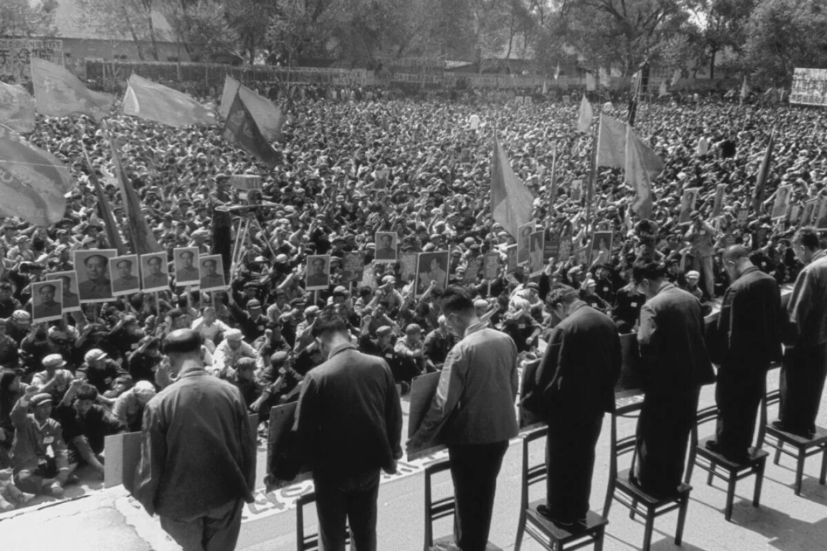 Большой скачок культурной революции. «Культурная революция» (1966—1976). Культурная революция 1966. Культурная революция в Китае. "Культурная революция" в Китае 1966-1976 гг.