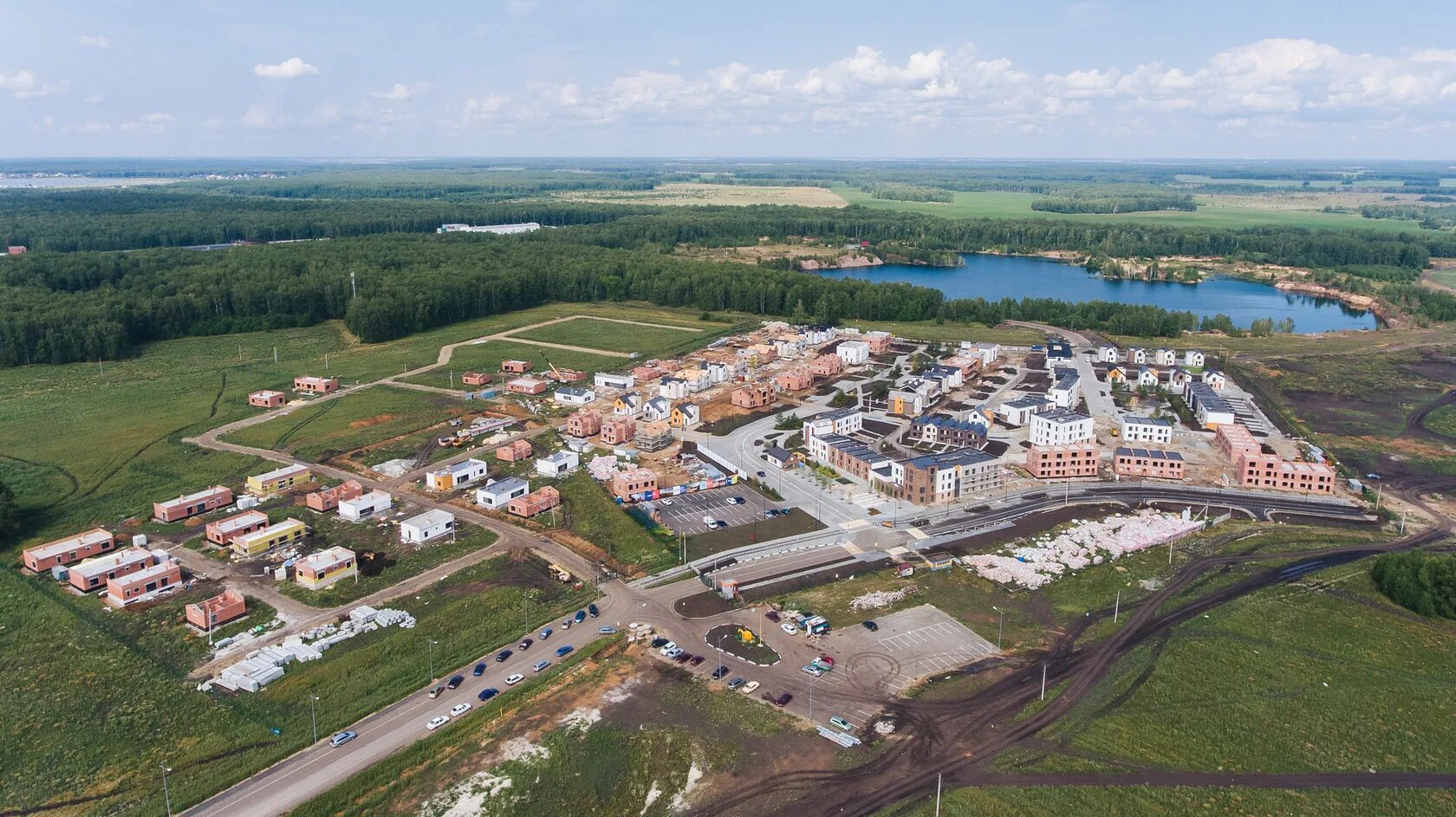 Городку л. Л-Таун Челябинск. Челябинск поселок эльтаун. Город l Town Челябинск. Жилой комплекс эльтаун Челябинск.