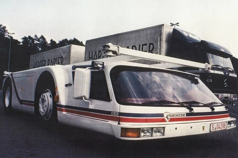 низкий грузовик. американский грузовик peterbilt. 40. штайнвинтер суперкарго 20. седельный тягач international lonestar 2020.