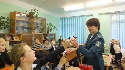 Приставы гусь хрустальный