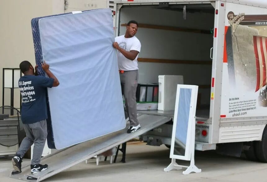 Loading unloading. Loading and unloading services. Truck Bed Cargo Unloader. Transporting moving. Cargo Transportation insurance.