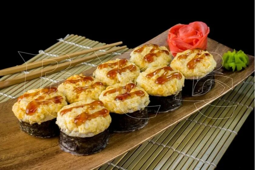 Роллы в вкусно и точка. Ролл с морским гребешком. ролл зевс. запеченный ролл с угрем. запеченные роллы состав.