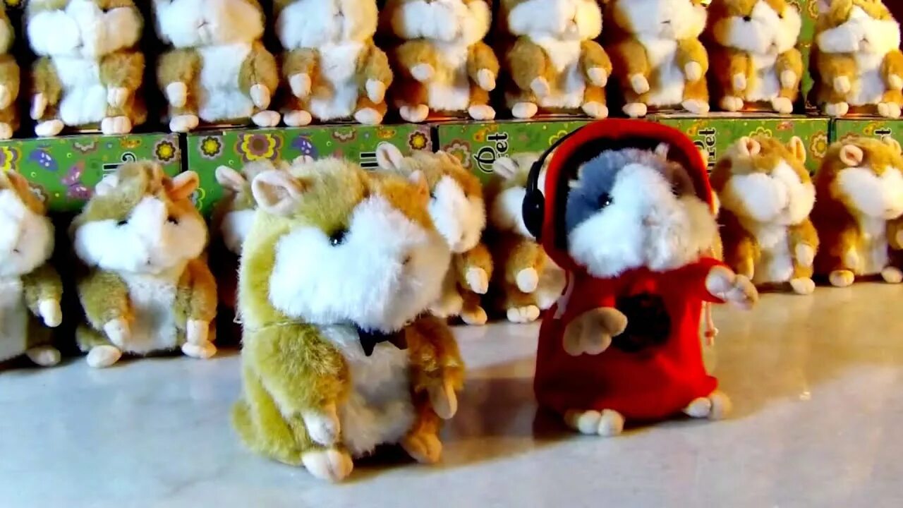 Пукающая повторюшка. Звери повторюшки. игра хомячок повторюшка. повторюшка хрюшка. повторюшка прикол.