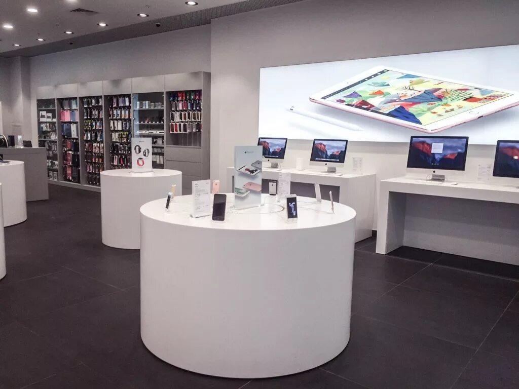 Apple store в россии. Эпл стор в айфоне. Айфон магазин эпл. Магазин Аппле сторе. Эпл стор Омск.