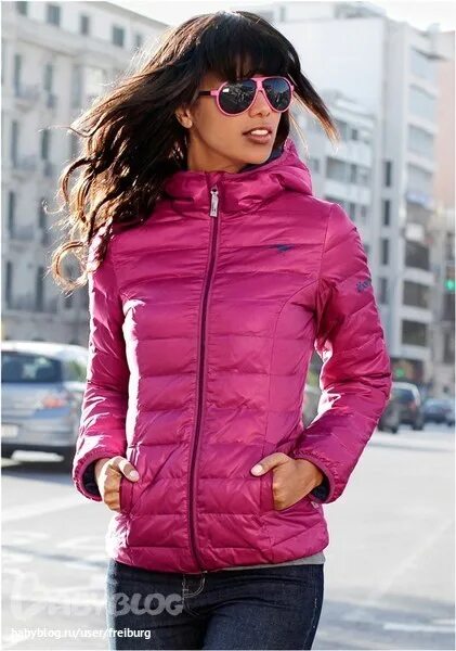 Куртка спортивная женская Весенняя. Розовая куртка женская. Куртка розовая женская Весенняя. Ярко розовая куртка. Розовая весенняя куртка