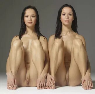 Slideshow cojoined twins nude 