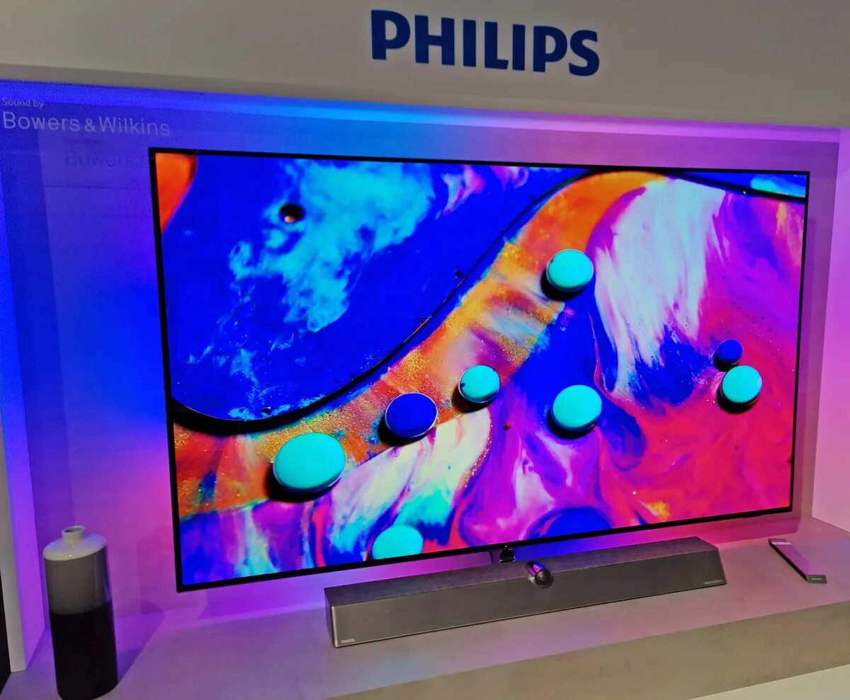 Телевизор oled 2022. Philips TV 2022. Телевизор Philips Ambilight 2022. Philips Ambilight 55 дюймов. Телевизор Philips 55 OLED 2022.