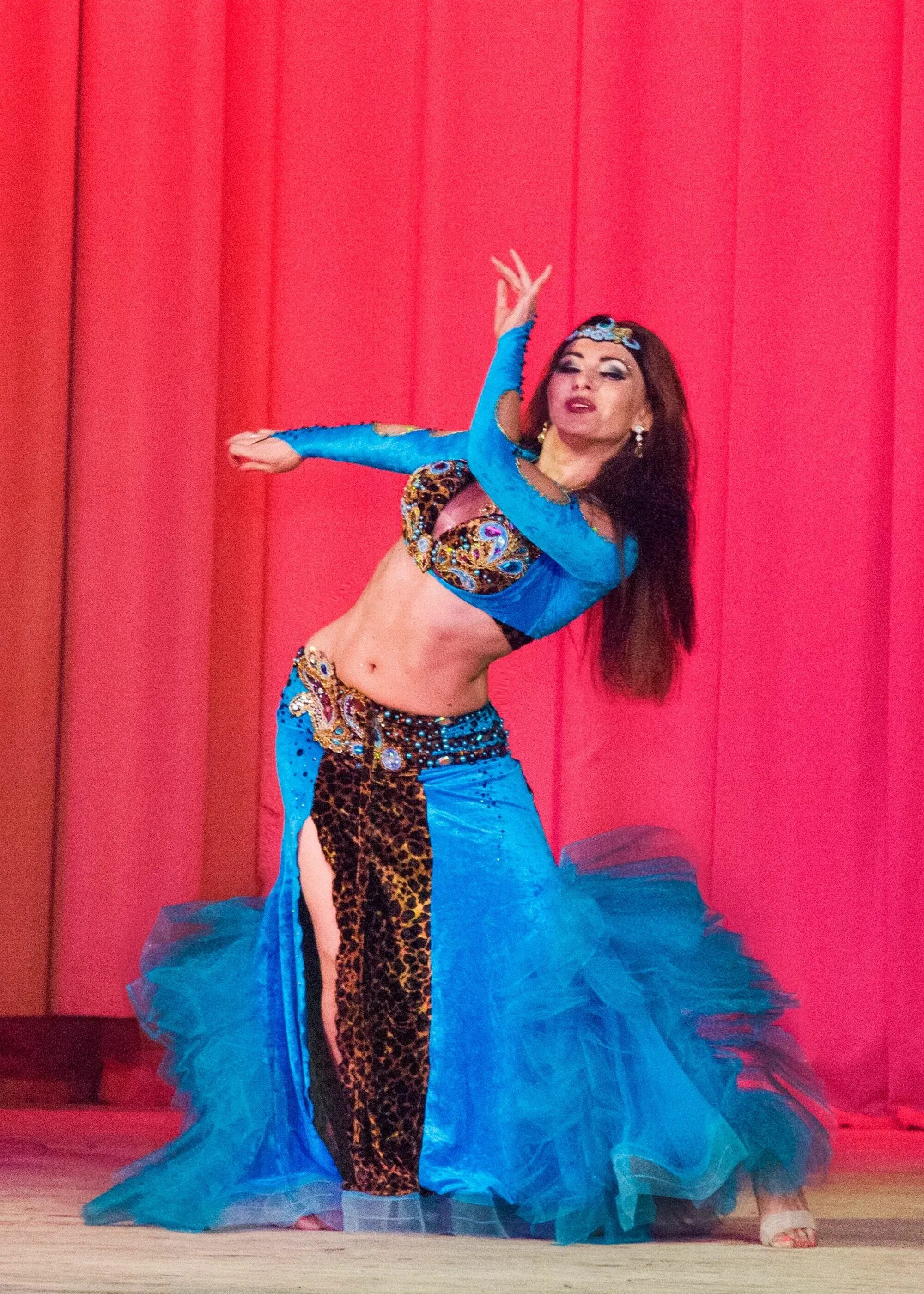 Преподаватель восточных танцев. Восточные танцы в москве. Преподаватель восточных танцев. Преподаватель восточных танцев. Преподаватель восточных танцев.