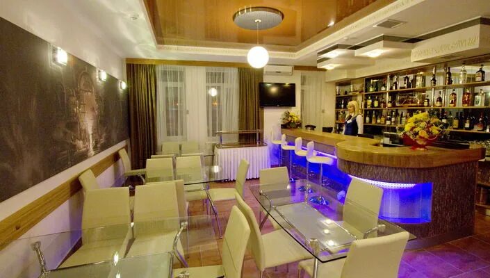 Камышин гостиница дмитриевская официальный сайт. Гостиница опава камышин. Гостиница мир камышин. Гостиница мир камышин. Гостиница опава камышин.