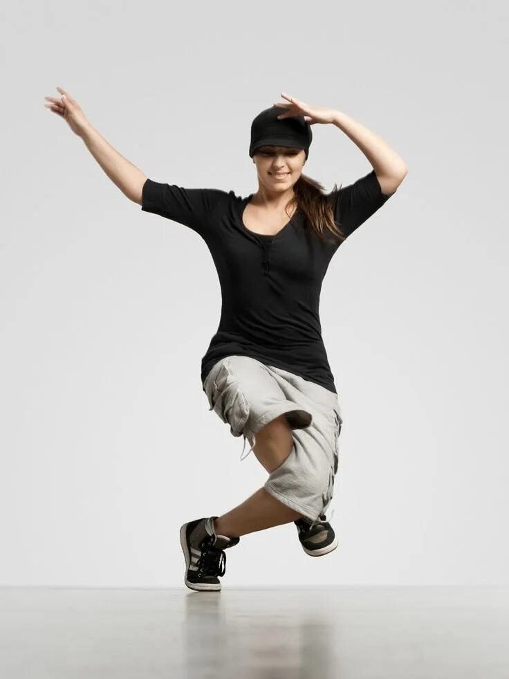 Современные танцы девушка. Girl hip hop танцы. Танцующая девушка. Уличные танцы хип-хоп. Girl hip hop танцы.