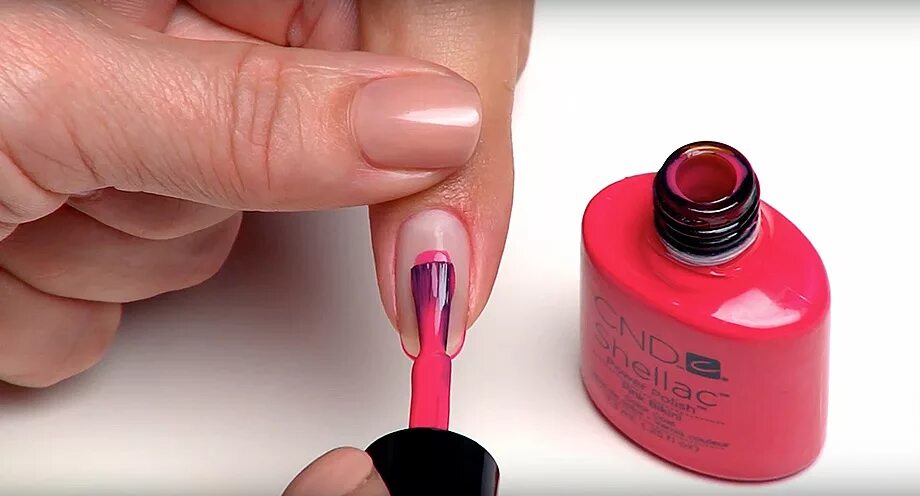 Шеллак использовать. Shellac лунный френч. Покрытие shellac. Шеллак использовать. Покрытие ногтей шеллаком.