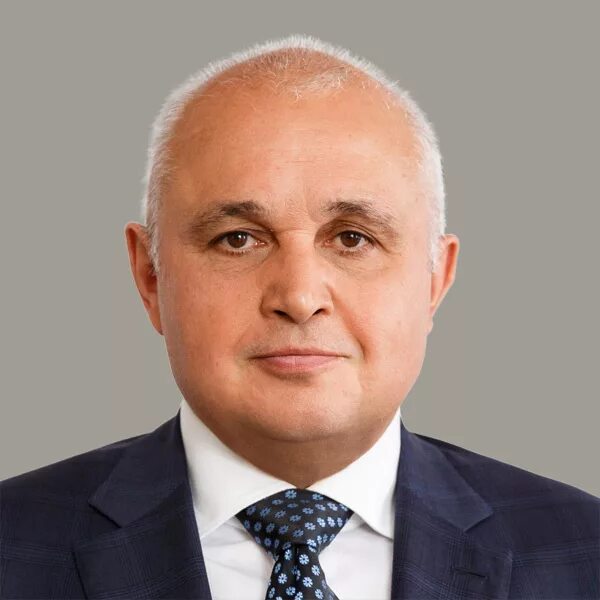 Евгеньевич фото. Сергей Евгеньевич Цивилёв. Цивилёв Сергей губернатор Кемеровской области. Цивилёв Сергей Евгеньевич Кузбасс. У Цивилева Сергея Евгеньевича.