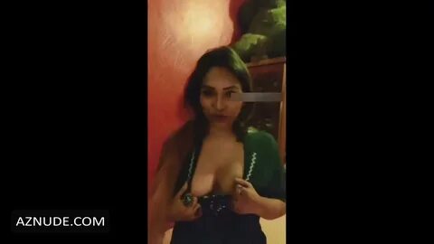 Zoya rathore exclusive showing boobs show. 