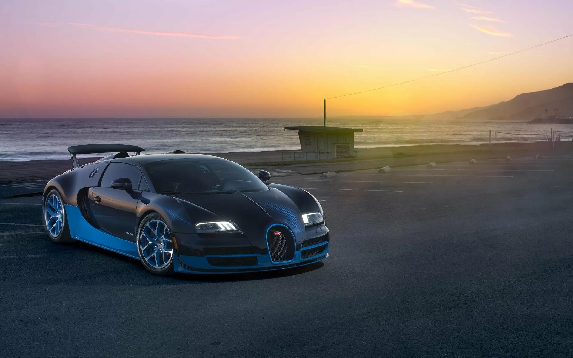 Bugatti veyron grand. Бугатти Вейрон. Bugatti Veyron Grand Sport Vitesse. Bugatti Veyron 16.4 Grand Sport.