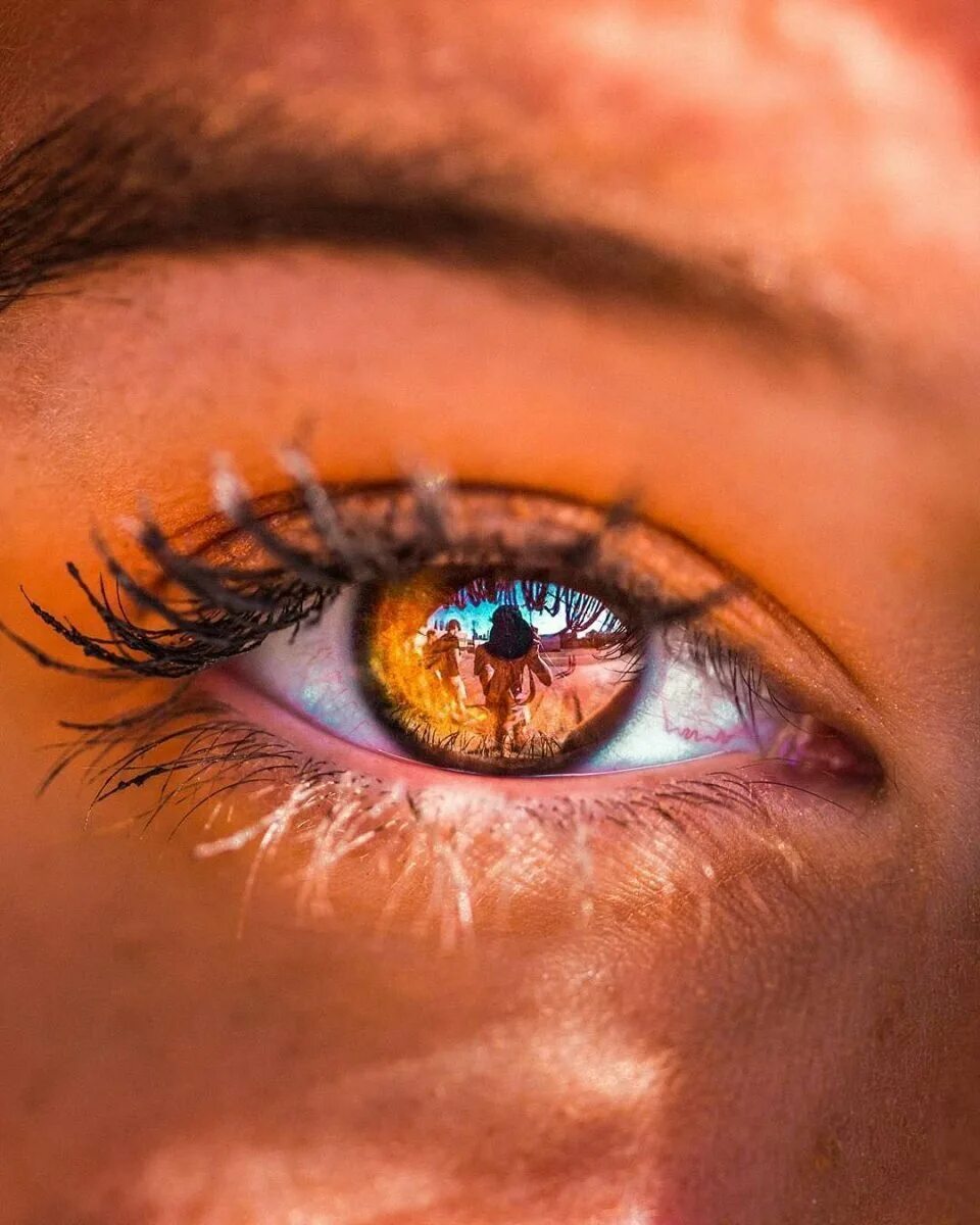 Оранжевые глазки. Янтарные глаза. Красивые глаза. Янтарный цвет глаз. Оранжевые глаза.