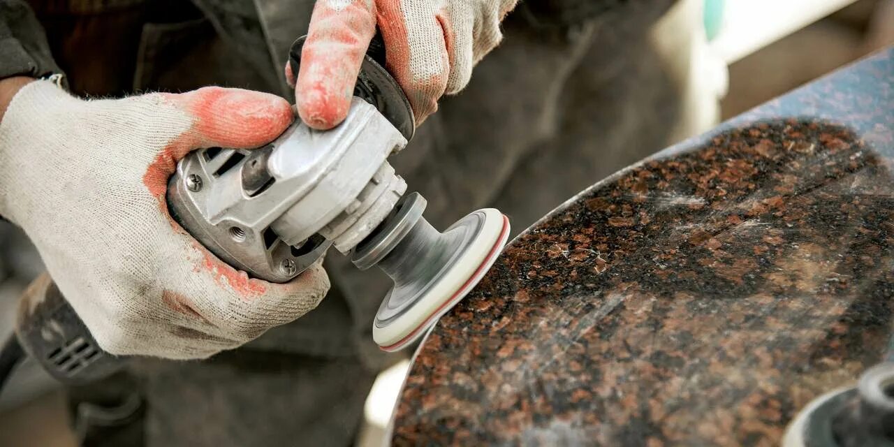 Техники обработки камня. Шлифовка и полировка гранита. Мрамор шлифовка и полировка. Шлифование камня. Шлифовка мрамора и гранита.