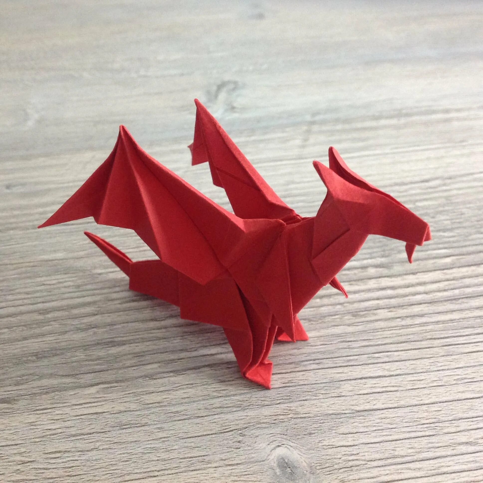 Дракон из бумаги без клея. Оригами Джо Накашима дракон. 3д оригами дракон. Оригами на др. Дракончики из бумаги.