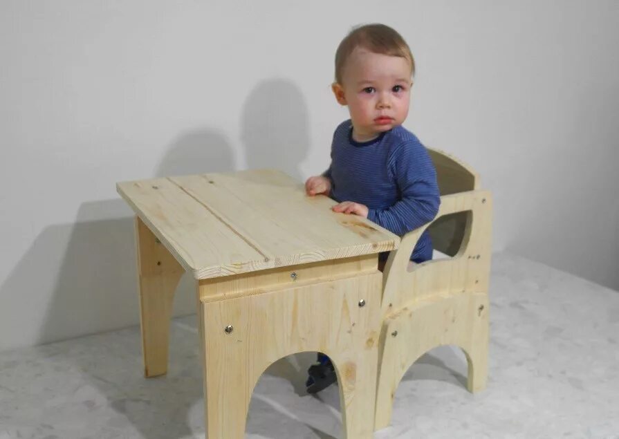 детские столики для занятий. стульчик для ребенка 6 месяцев. столик и стульчик для малышей. детские стульчики от 1 года. детский столик и стульчик для занятий.