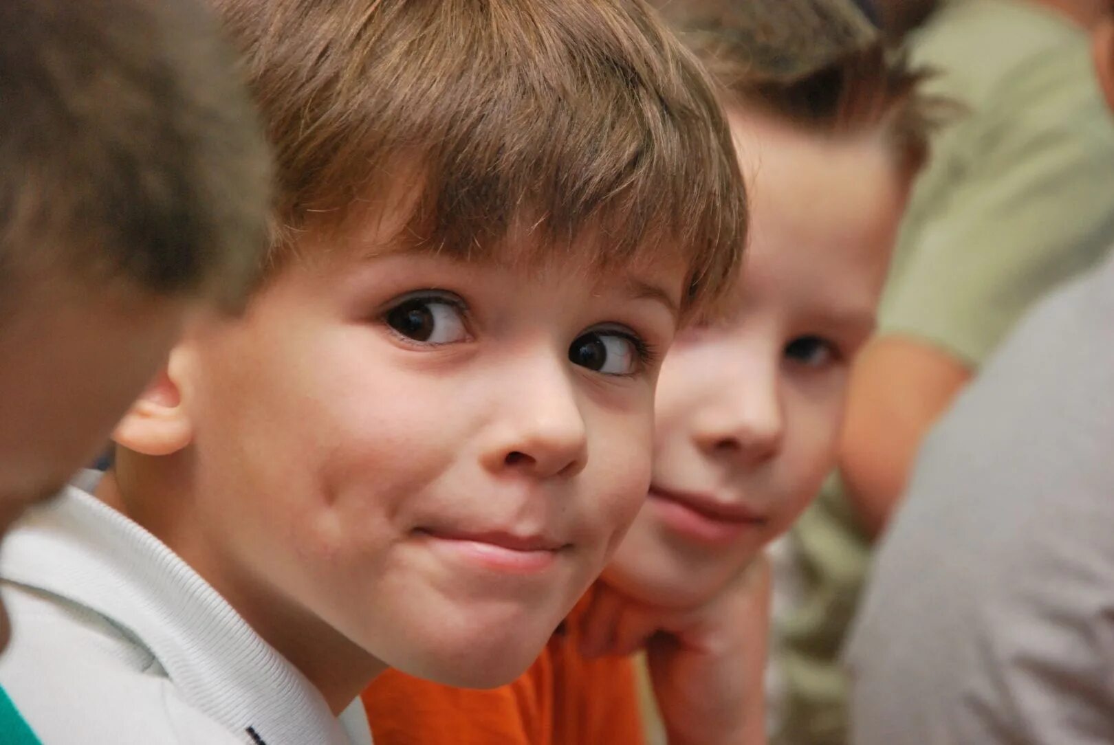 детский дом с 7 лет. ребенка забирают из детского дома. детдом. детские дома. детский дом с 7 лет.