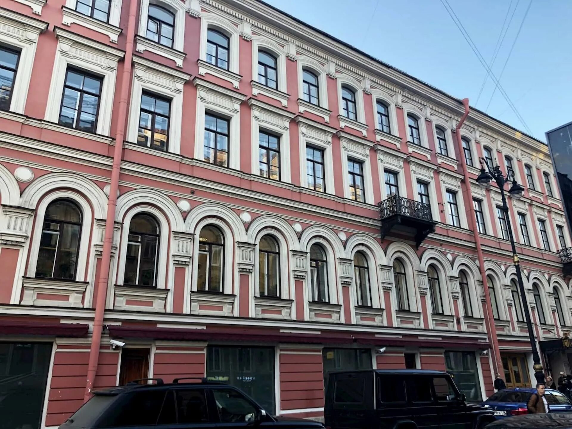 Рубинштейна 13 театр зазеркалье. Доходный дом руадзе. Зазеркалье ул. Улица рубинштейна 13 санкт-петербург. Архитектор ул рубинштейна 13 отзывы.