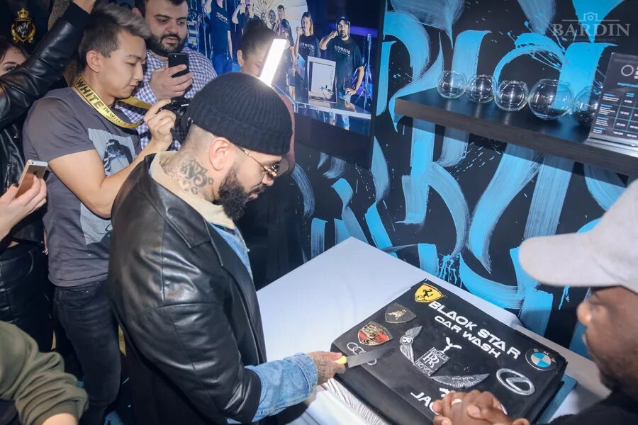 Блэк стар телефоны. Блэк стар мойка. black star car wash москва. black star студия. блэк стар детейлинг.