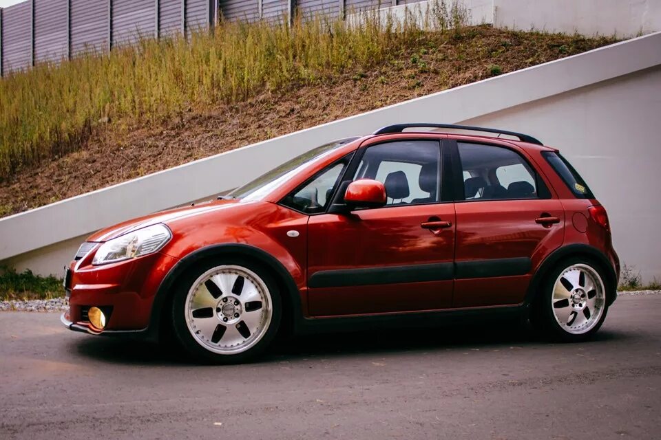 Разболтовка сузуки сх4. Suzuki sx4 2003. Suzuki sx4 2002. Suzuki sx4 r17. Сузуки сх4 хэтчбек.