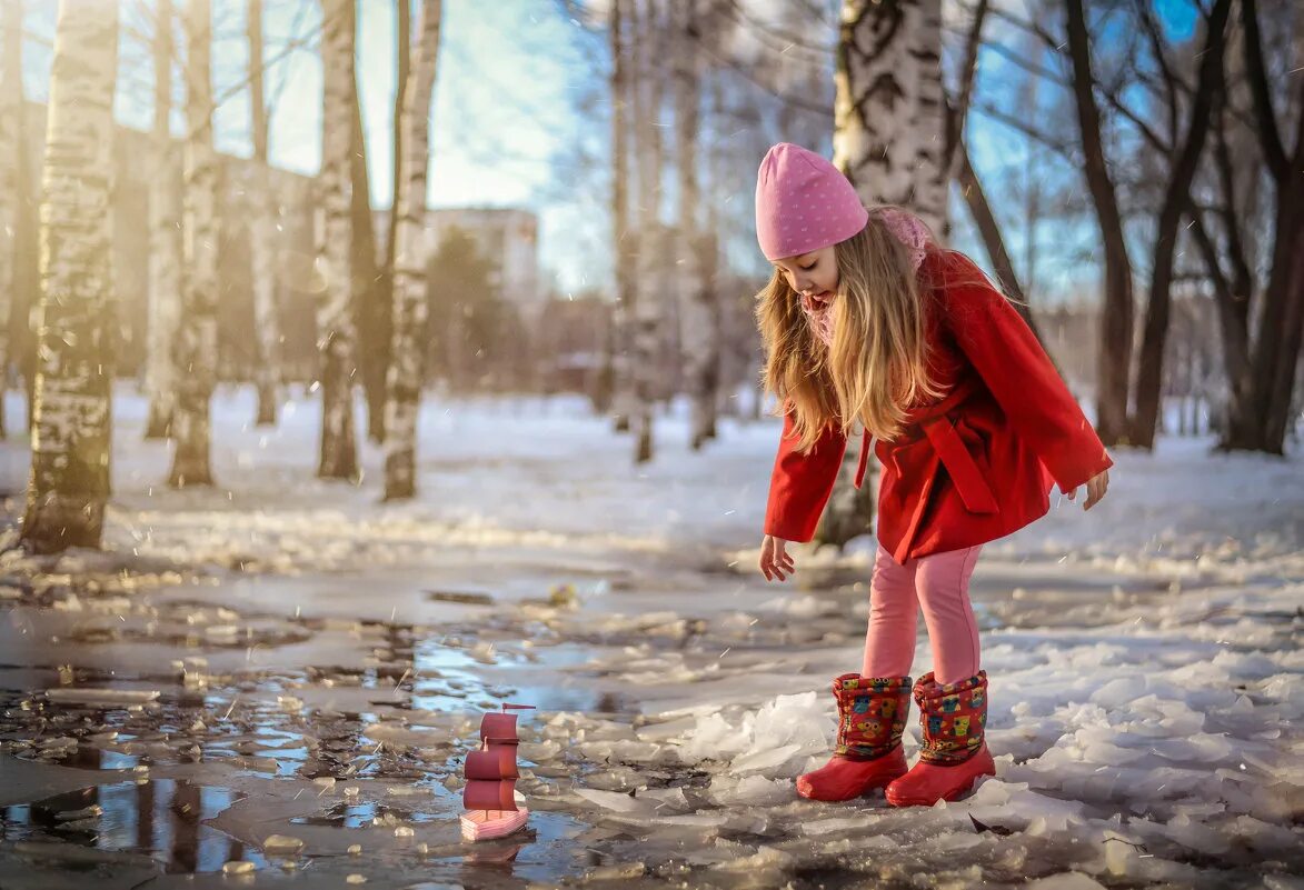 Фотосессия детей весной. Дети весной. Дети радуются весне