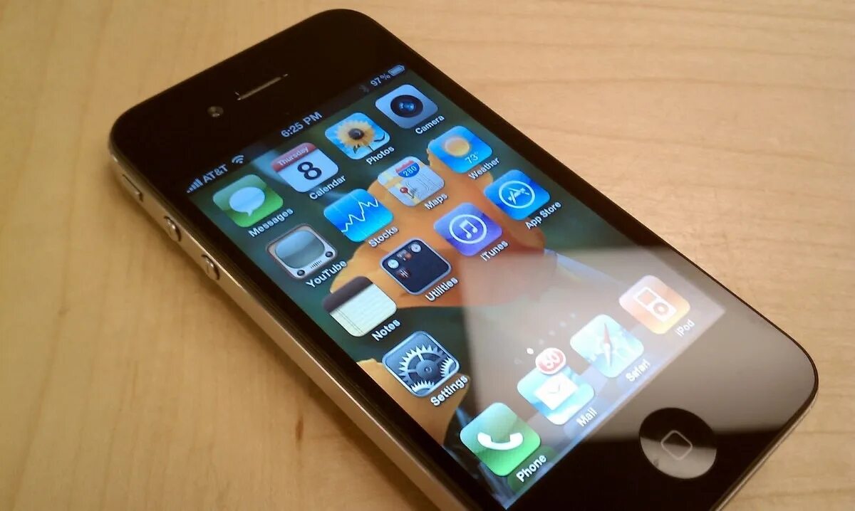 Выпуск айфон 4. Apple iphone 4 16gb. Айфон 4 фото. Iphone 4 черный. Iphone 4s 2023.