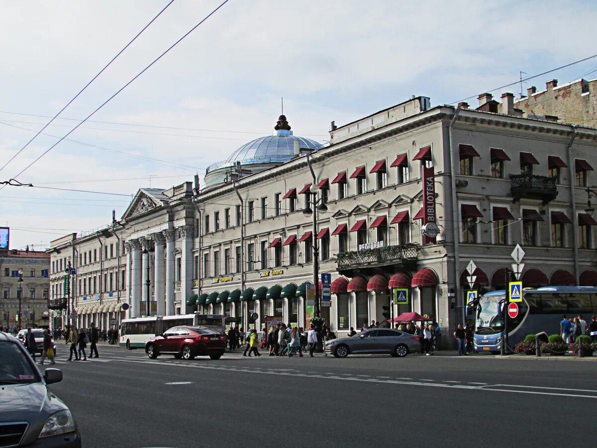 Дом голландской церкви на невском проспекте в санкт-петербурге. Немецкая реформаторская церковь спб. Голландская реформаторская церковь в санкт-петербурге. Дом голландской церкви на невском проспекте в санкт-петербурге. Дом голландской реформатской церкви.