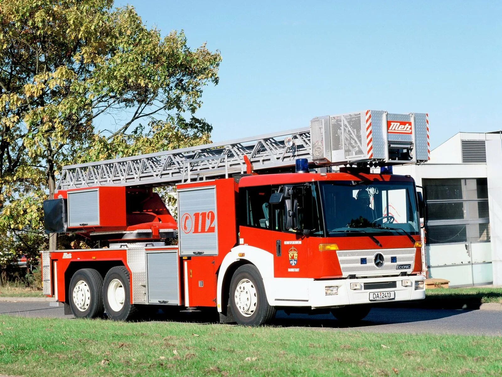 Легок пожарная машина. Mercedes-Benz Econic. Mercedes Feuerwehr Econic. Mercedes Benz Econic Metz. Mercedes Benz Econic 2628.