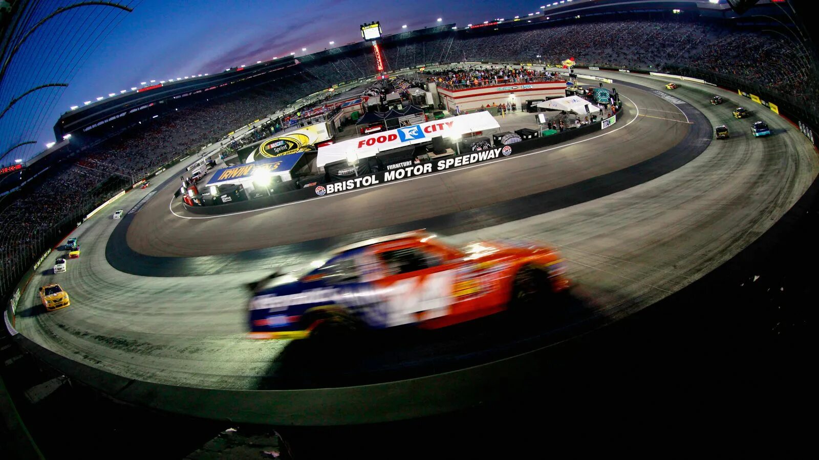 Трасса Атланта наскар. Наскар Лос Анджелес. NASCAR Bristol Motor Speedway. Бристоль трасса наскар. Круг наскар